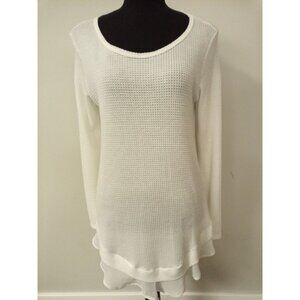 Coco and Main Women's White Crewneck Sweater Size Medium